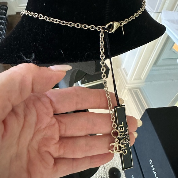 CHANEL NECKLACE - Picture 13 of 17